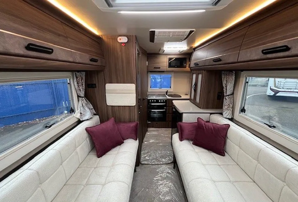 AUTO SLEEPERS  BOURTON LP 