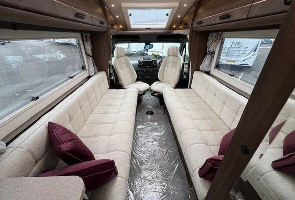 AUTO SLEEPERS  BOURTON LP 