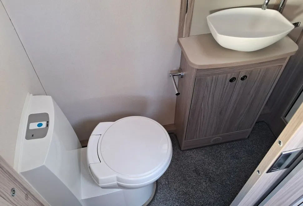 ELDDIS  CHATSWORTH 554 2022-07-29