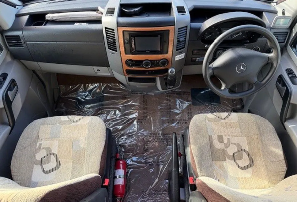 AUTO SLEEPERS  WINCHCOMBE 2015-03-02