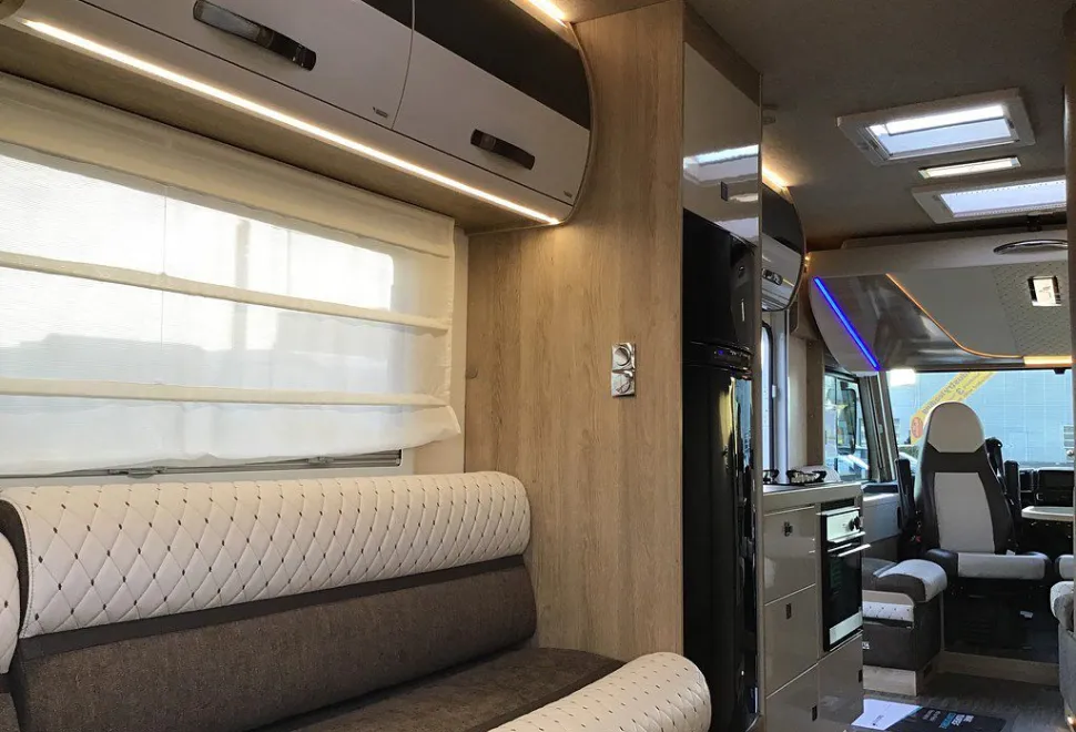 MOBILVETTA  K-YACHT TEKNO LINE95 2022-03-01