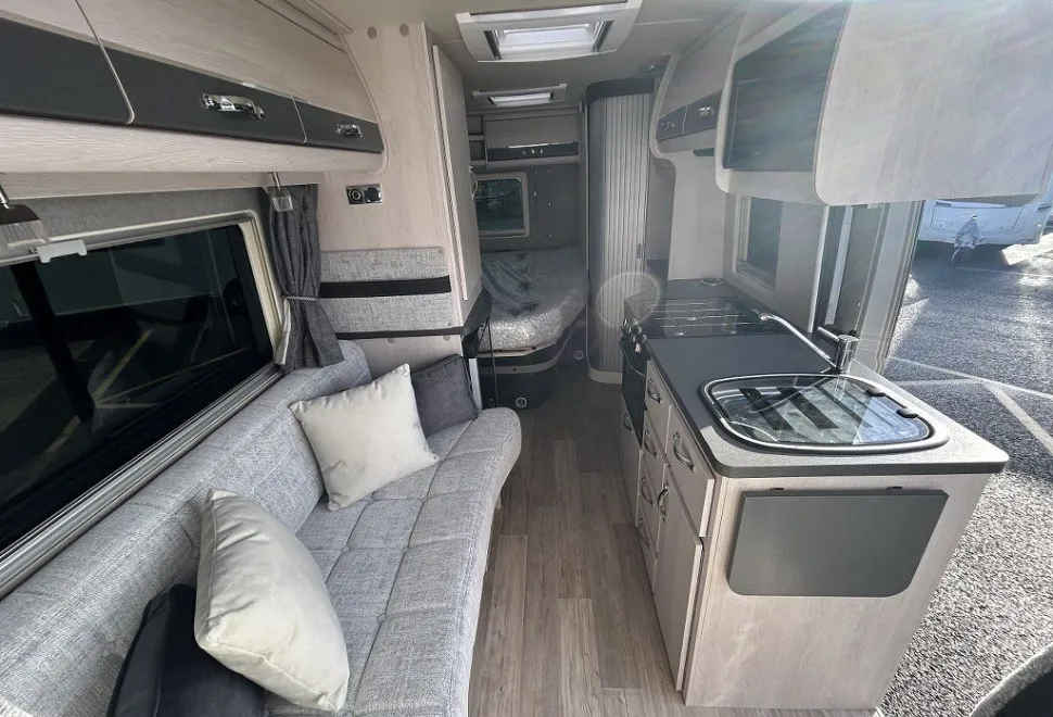 AUTO SLEEPERS  KINGHAM 