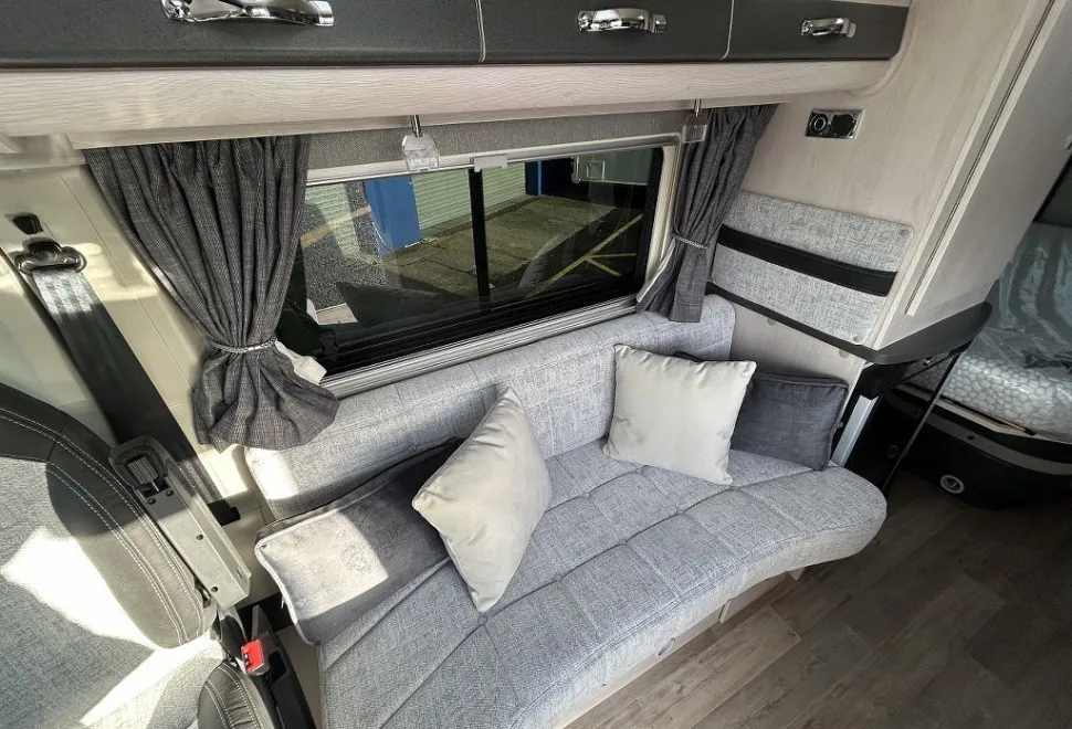 AUTO SLEEPERS  KINGHAM 