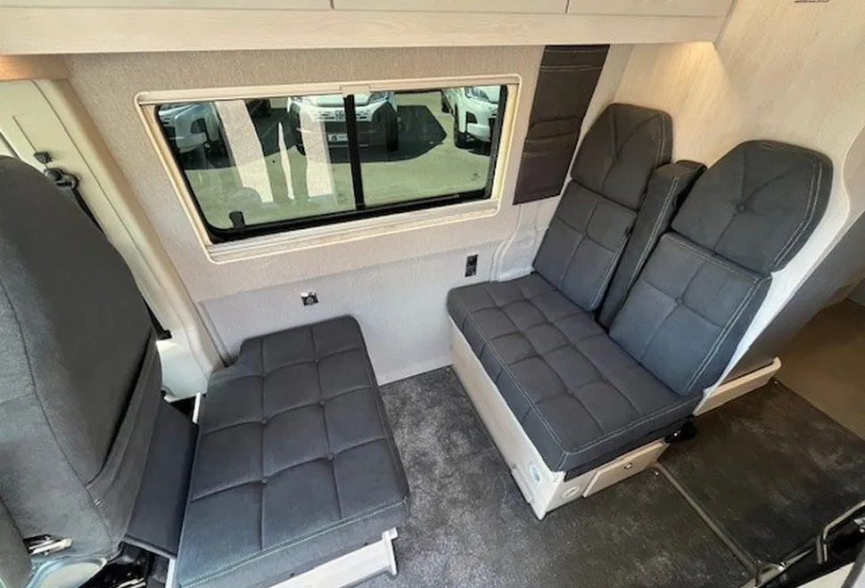 AUTO SLEEPERS  ACTIVE FG635 P 