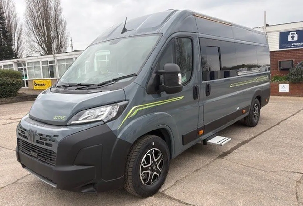 AUTO SLEEPERS  ACTIVE FL635 