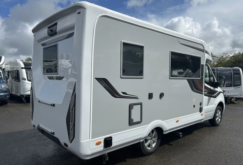 AUTO SLEEPERS  BOURTON LP 