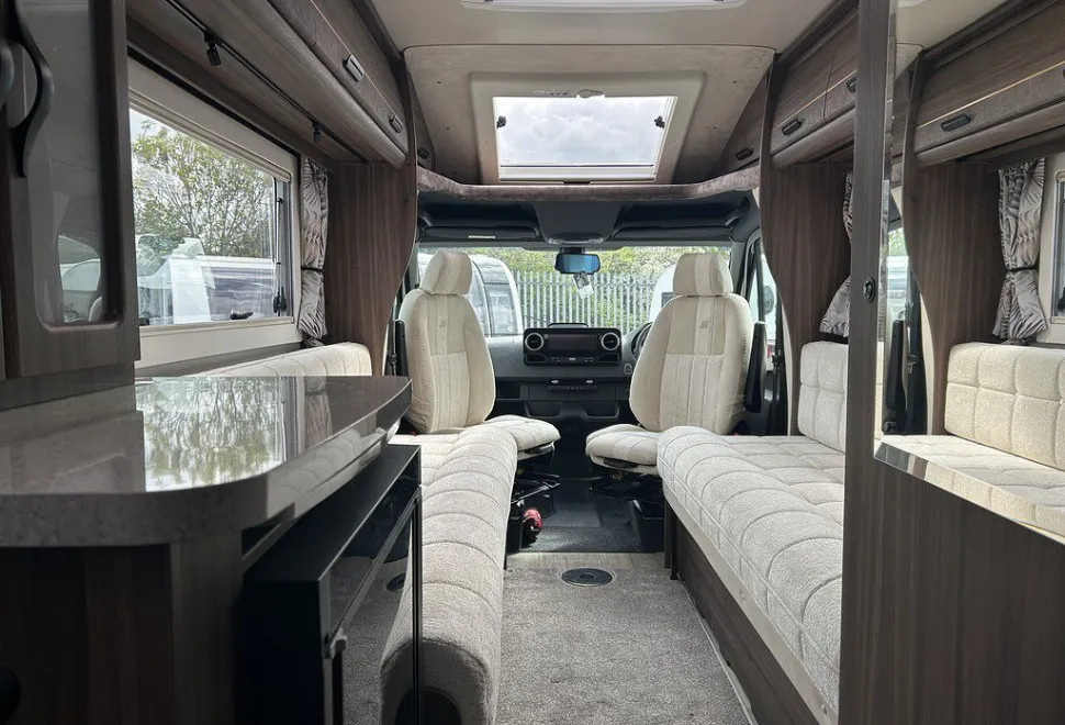 AUTO SLEEPERS  BOURTON LP 