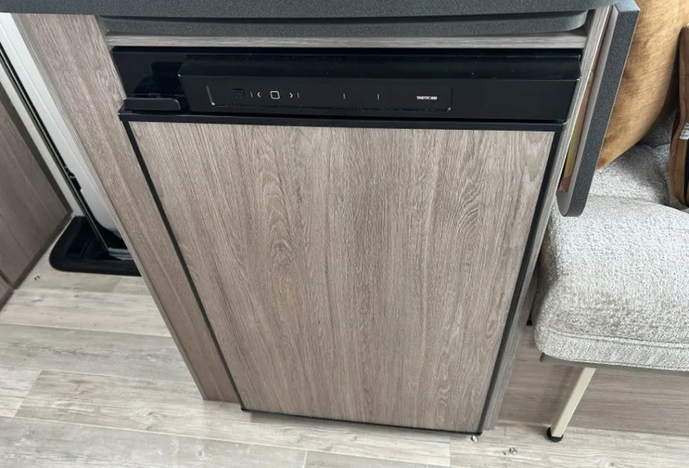 AUTO SLEEPERS  BROADWAY EK TB LP 