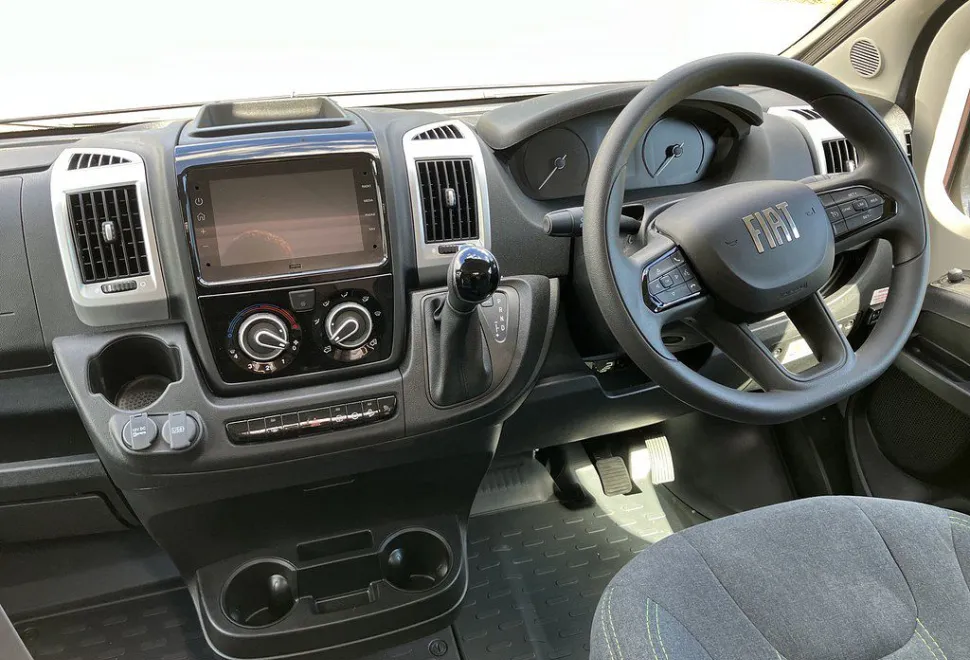 AUTO SLEEPERS  ACTIVE KB635 