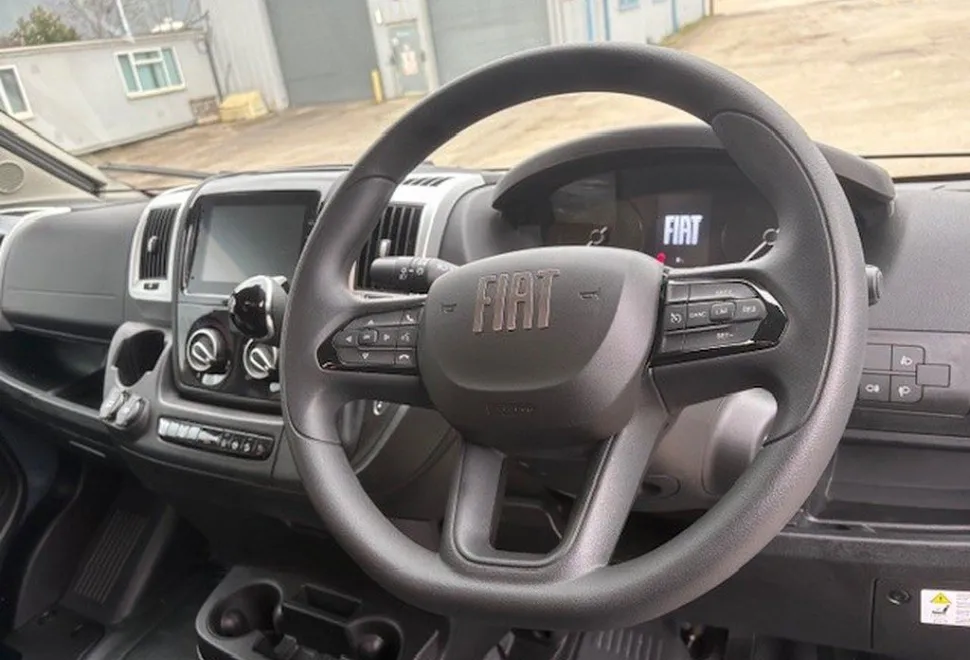 AUTO SLEEPERS  ACTIVE FL635 