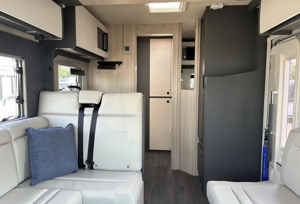 AUTOTRAIL  F-LINE F67 