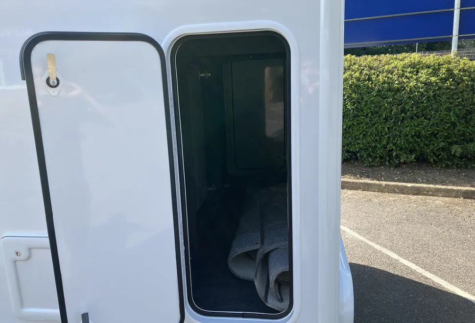 AUTOTRAIL  F-LINE F67 