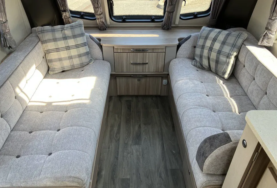COACHMAN  ACADIA 575 2021-09-04