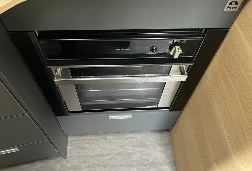 ADRIA  MATRIX 60Y 670 SL 