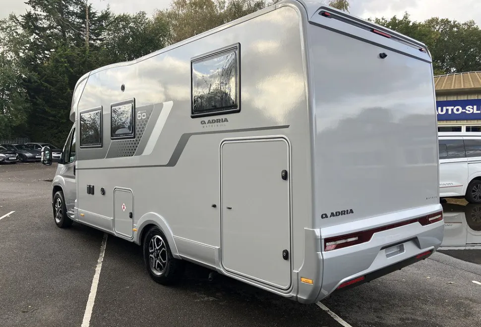 ADRIA  MATRIX 60Y 670 SL 
