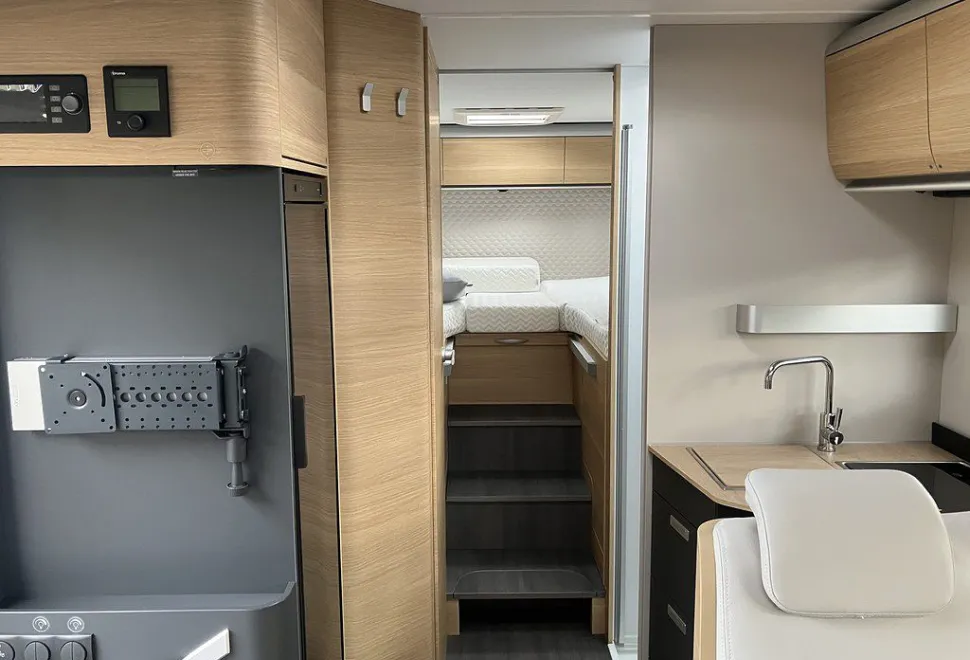 ADRIA  MATRIX 60Y 670 SL 