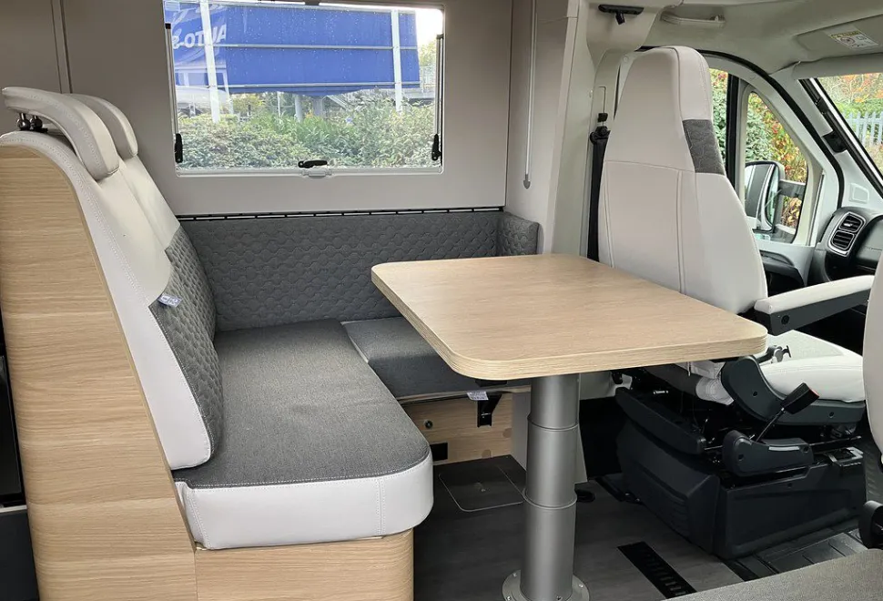 ADRIA  MATRIX 60Y 670 SL 