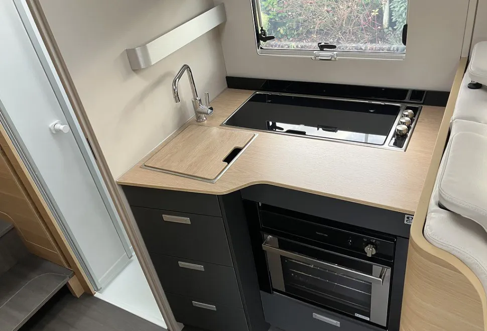 ADRIA  MATRIX 60Y 670 SL 