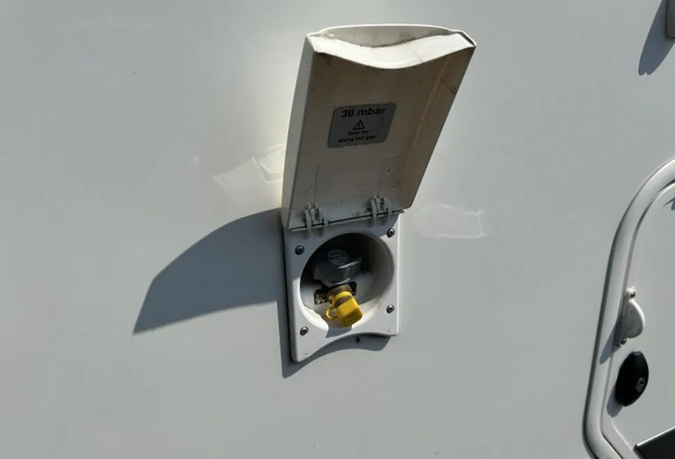 MOBILVETTA  K-YACHT T-LINE 95 2022-07-08