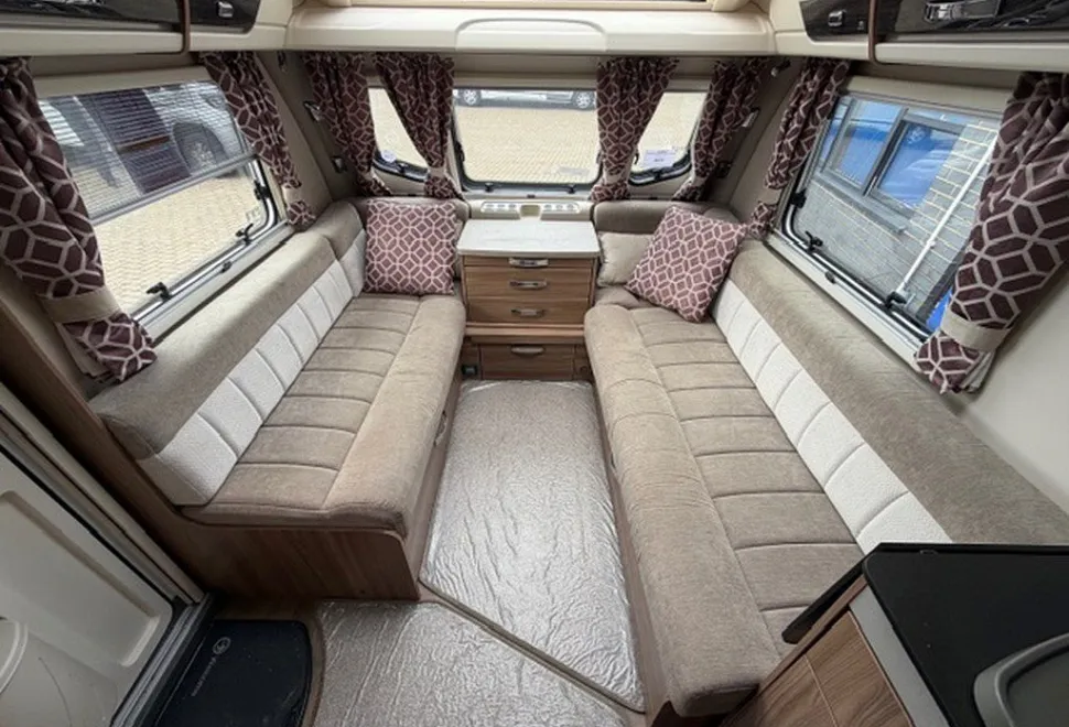 SWIFT  CONQUEROR 650 2018-08-10