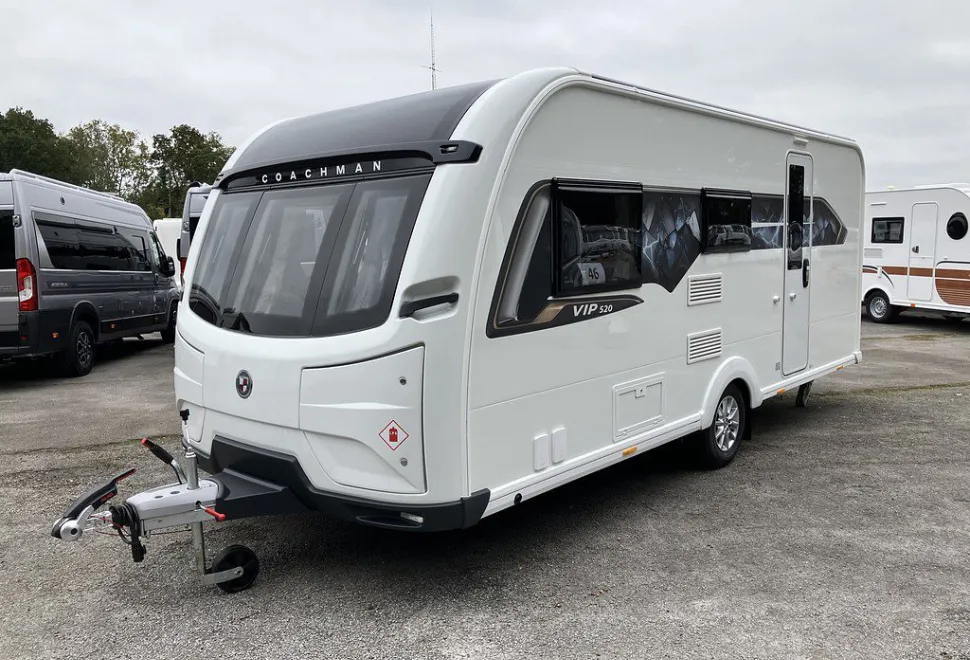 COACHMAN  VIP 520 