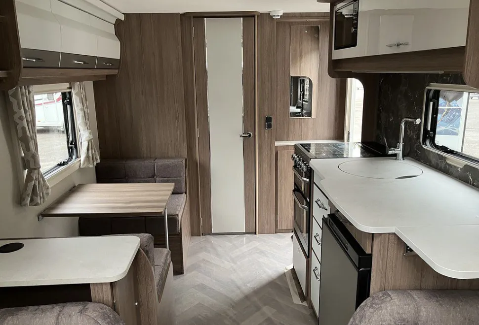 COACHMAN  VIP 520 