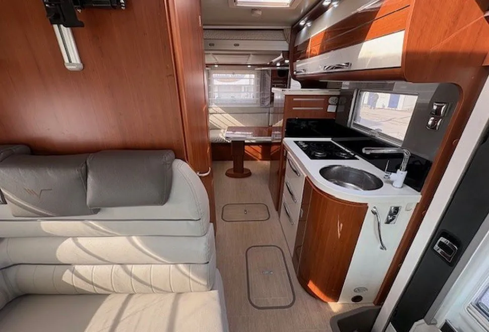 MOBILVETTA  K-YACHT T-LINE 80 2019-09-19