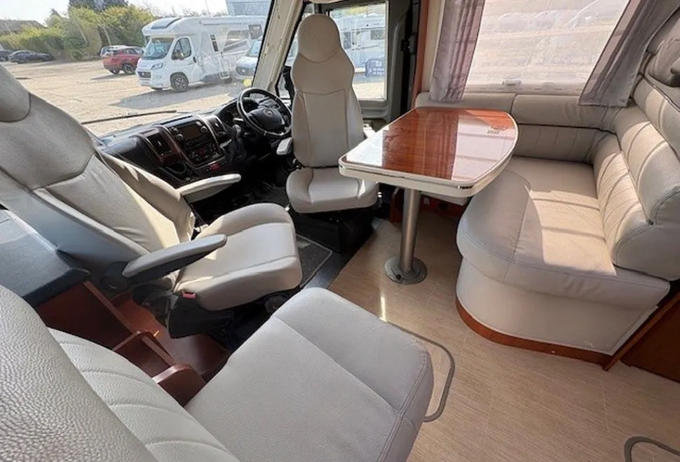 MOBILVETTA  K-YACHT T-LINE 80 2019-09-19