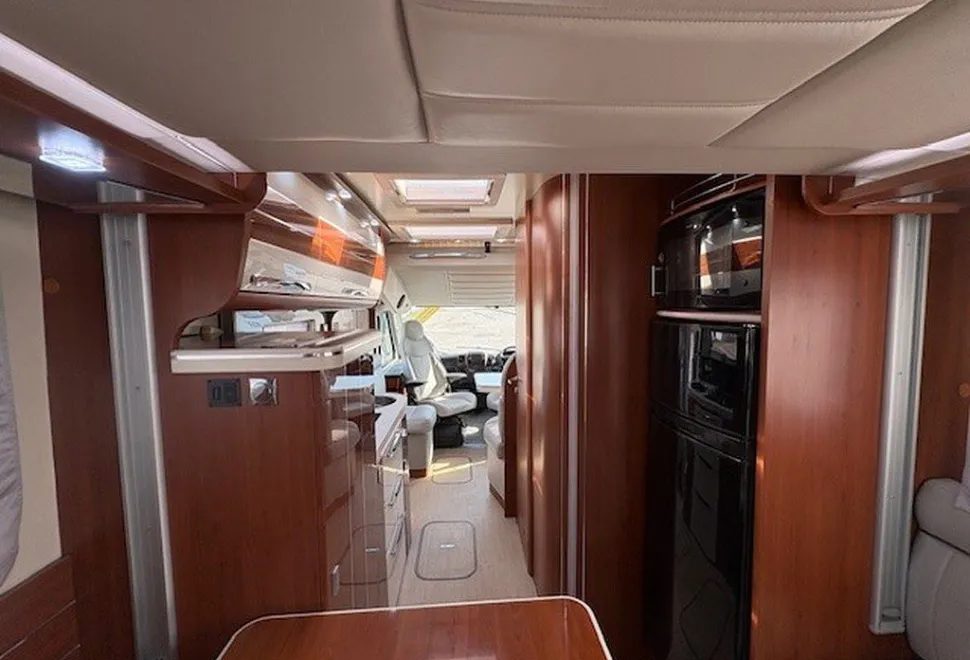 MOBILVETTA  K-YACHT T-LINE 80 2019-09-19