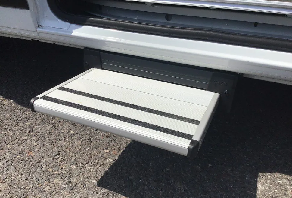 AUTO SLEEPERS  ACTIVE FL635 P 