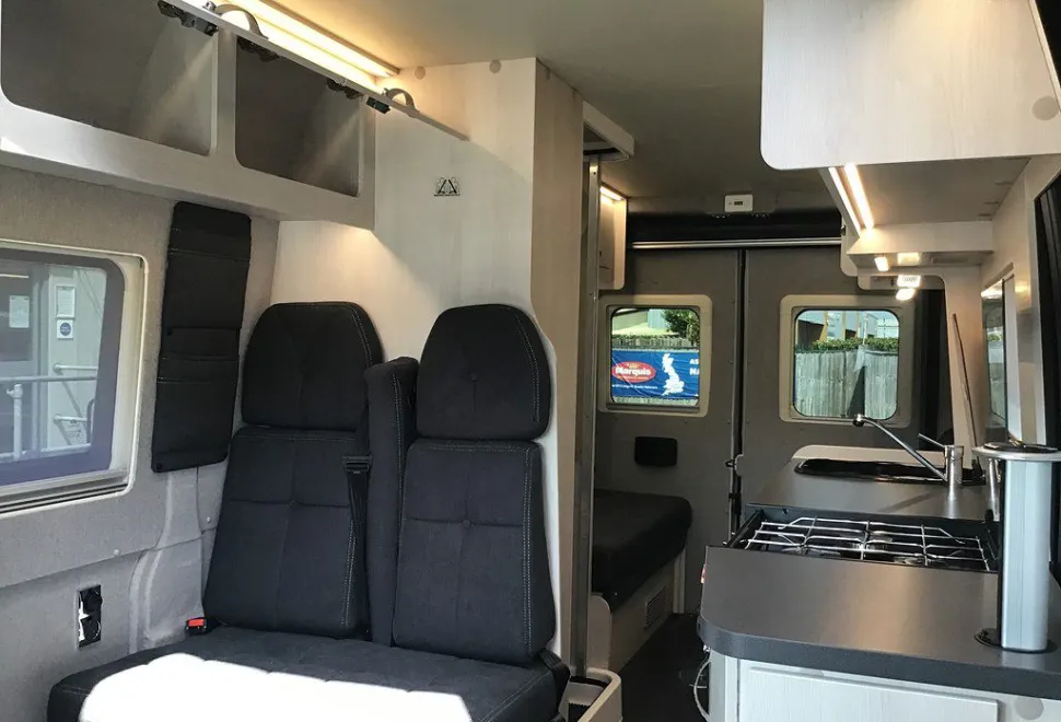 AUTO SLEEPERS  ACTIVE FL635 P 