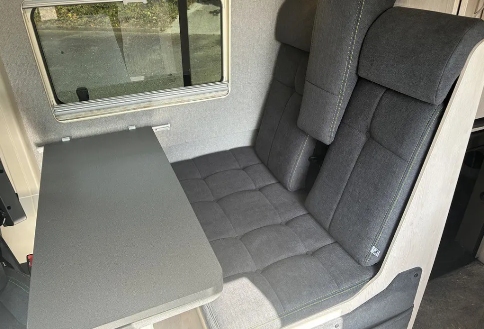 AUTO SLEEPERS  ACTIVE KB635 P 