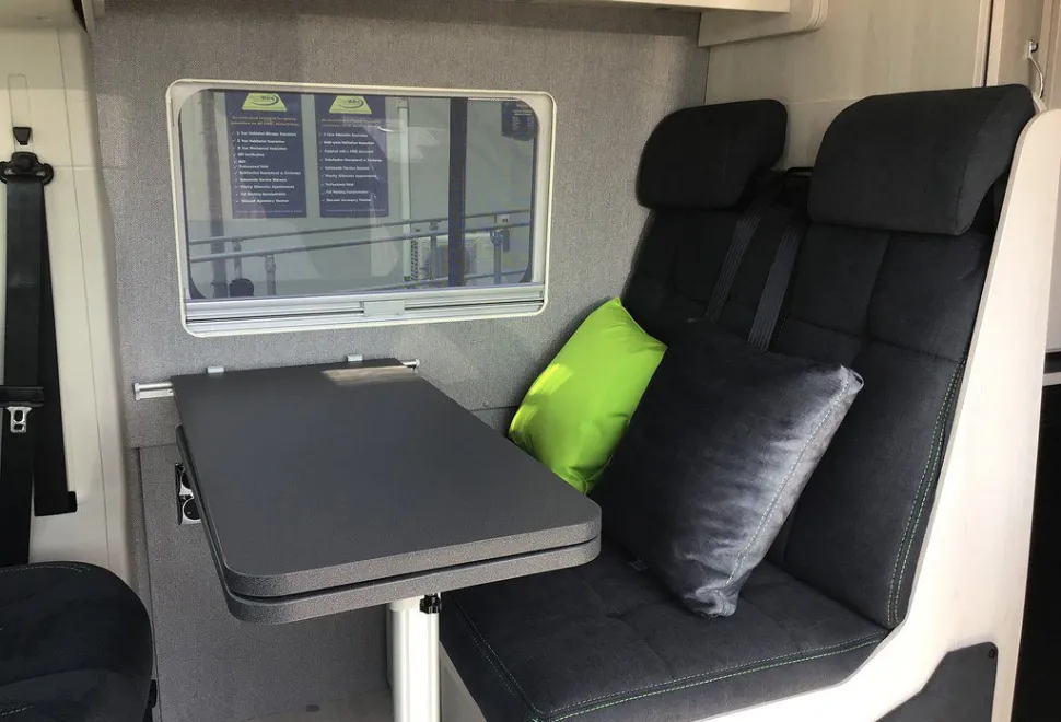 AUTO SLEEPERS  ACTIVE KB635 