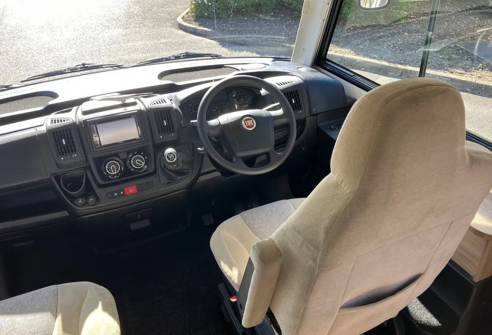 RAPIDO  803F 2017-03-01