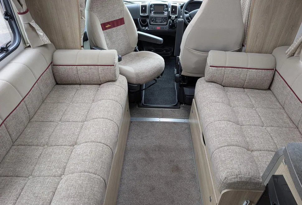 ELDDIS  MAJESTIC 185 2018-12-07