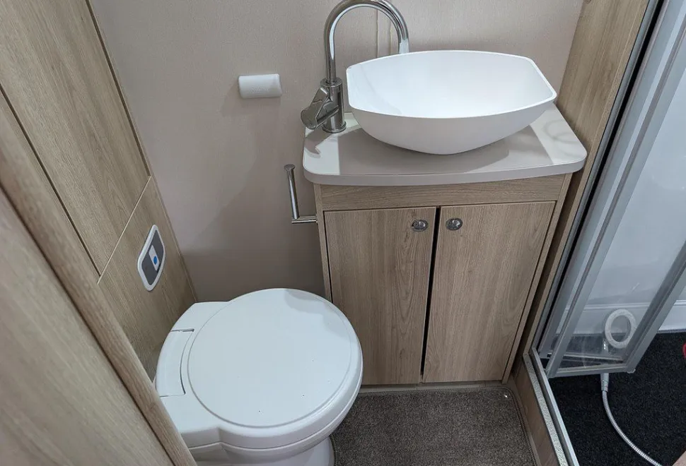 ELDDIS  MAJESTIC 185 2018-12-07