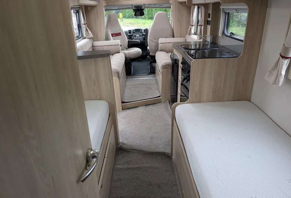 ELDDIS  MAJESTIC 185 2018-12-07