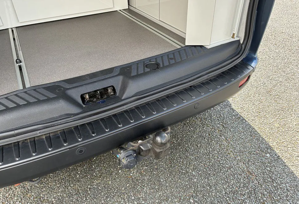 AUTO SLEEPERS  CUSTOM AIR 2022-02-04