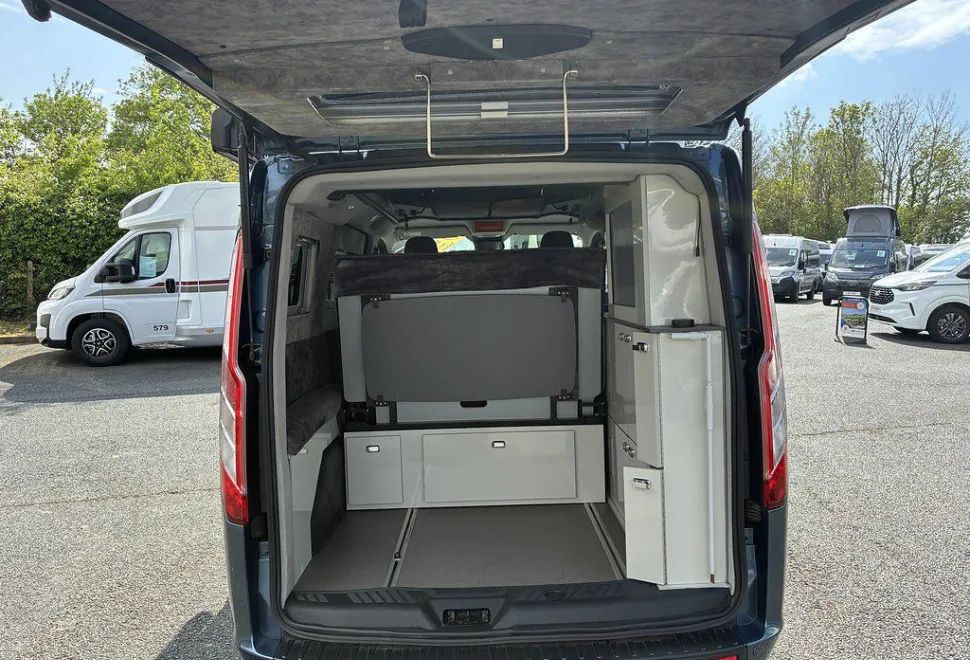 AUTO SLEEPERS  CUSTOM AIR 2022-02-04