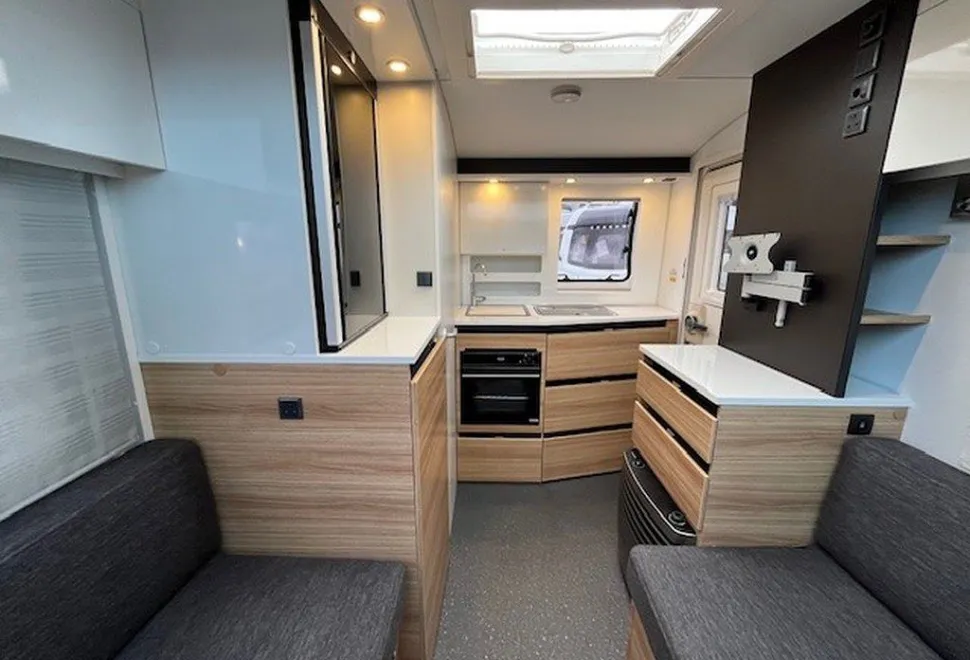 ADRIA  ACTION 361LT 2022-08-25