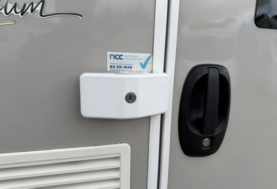 CHAUSSON  TITANIUM PREMIUM 650 2021-06-21