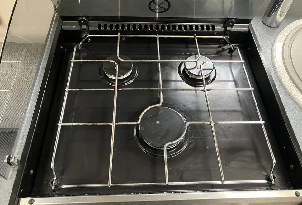SWIFT  ESCAPE COMPACT 206 2019-08-14