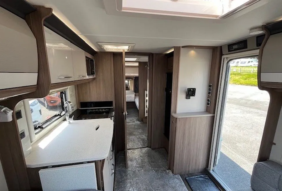 COACHMAN  LASER 665 2021-06-07