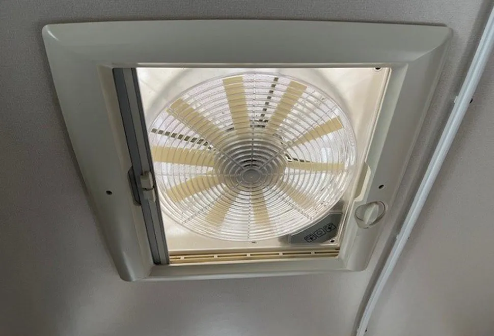 SWIFT  ELEGANCE 530 2016-03-10