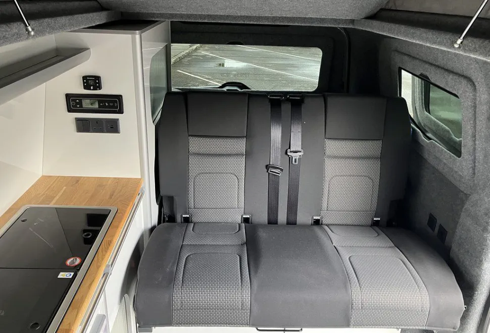 VOLKSWAGEN  T7 REBELLION 2025-06-09