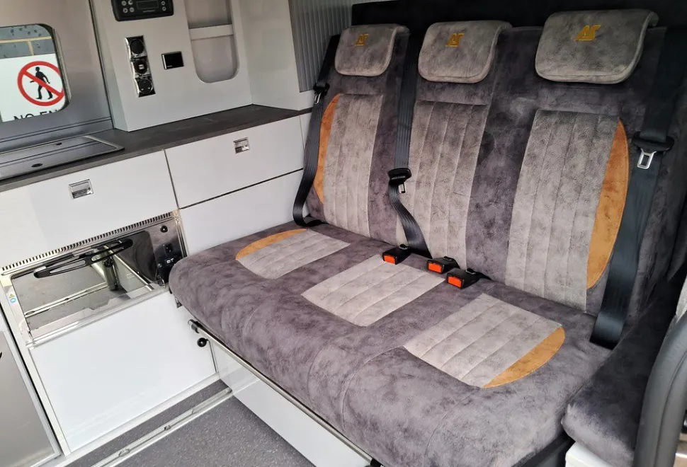AUTO SLEEPERS  CUSTOM AIR 2023-05-24