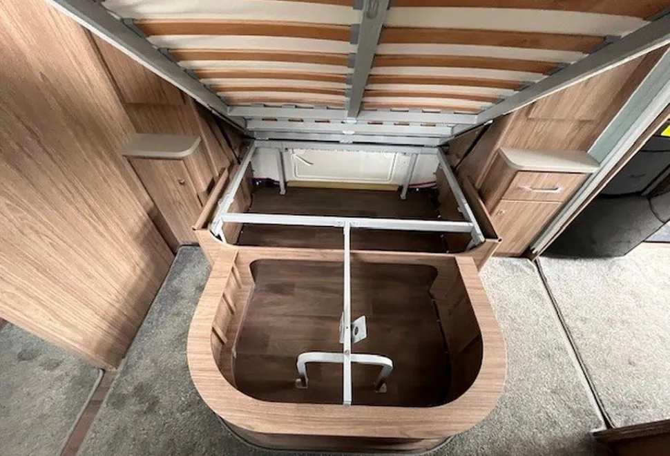 COACHMAN  VIP 575 2018-06-16