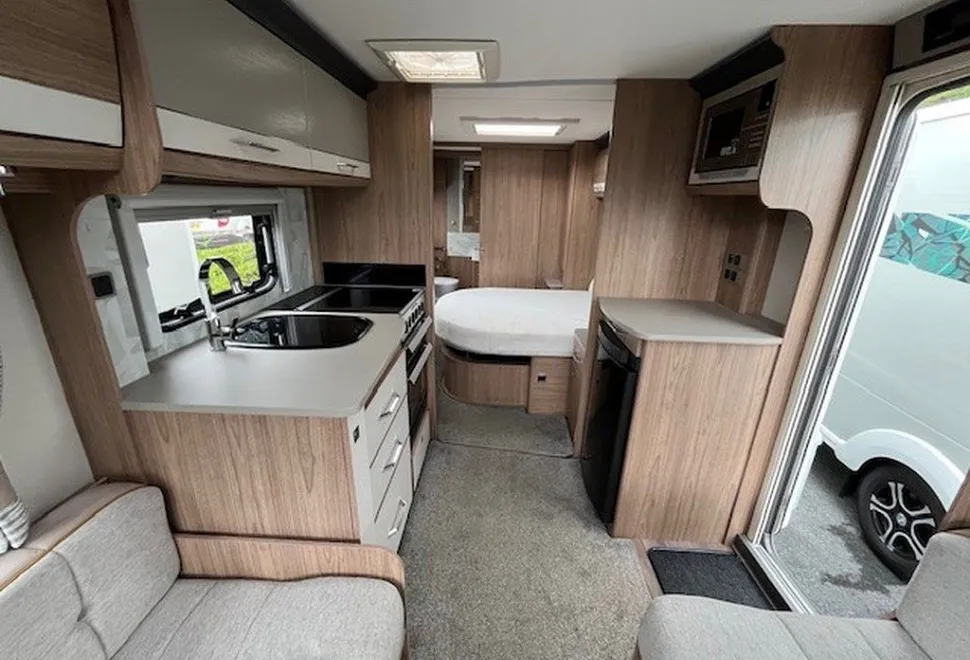 COACHMAN  VIP 575 2018-06-16