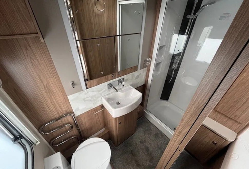 COACHMAN  VIP 575 2018-06-16