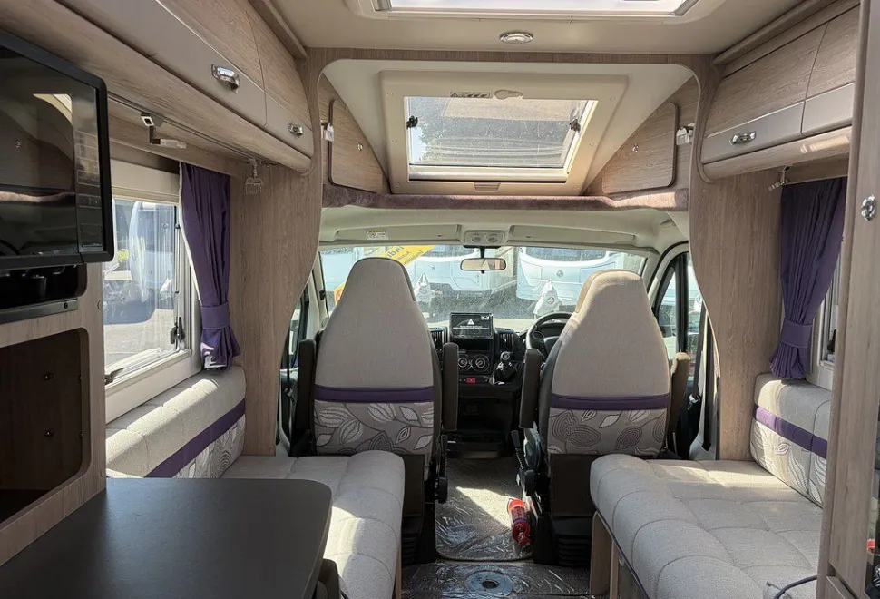 AUTO SLEEPERS  NUEVO 2023-04-05
